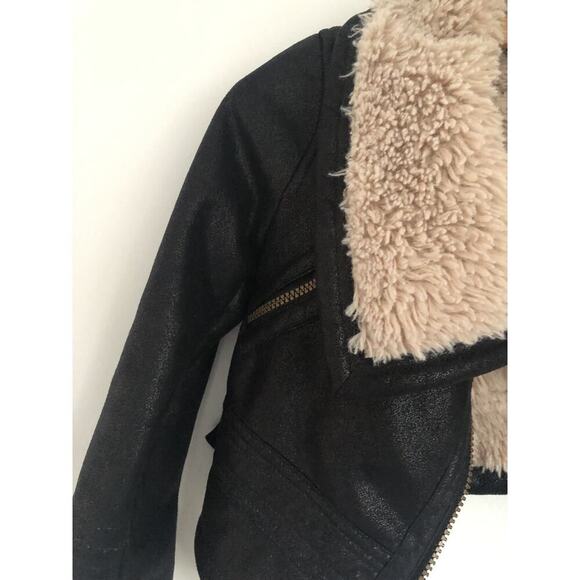 5–6Y Marks & Spencer Faux Fur & Leather Cropped Jacket - Picture 3 of 11